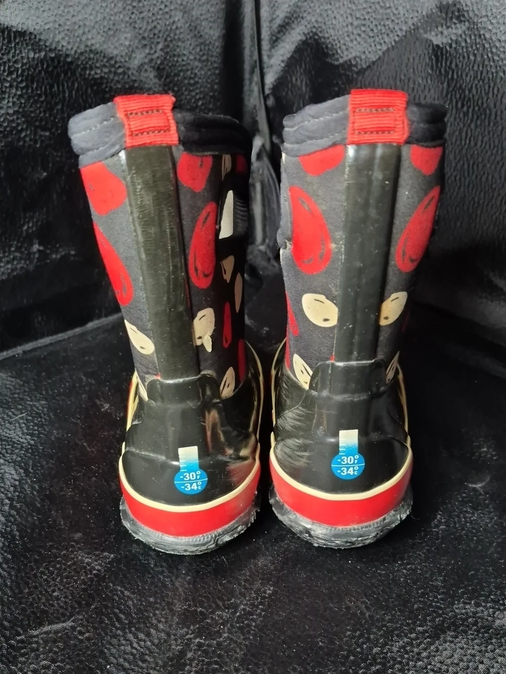 Bogs Toddler 7 Black and Red Rain Boots